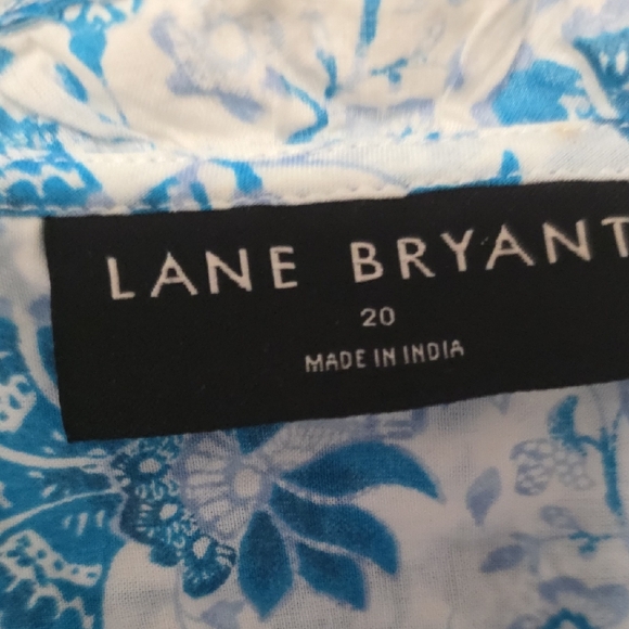 Elegant Blue Floral Blouse - Picture 2 of 4